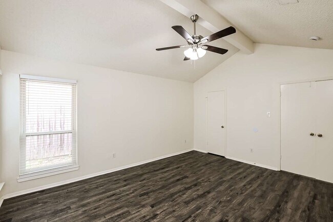 Building Photo - 15610 Cabot Creek Cir