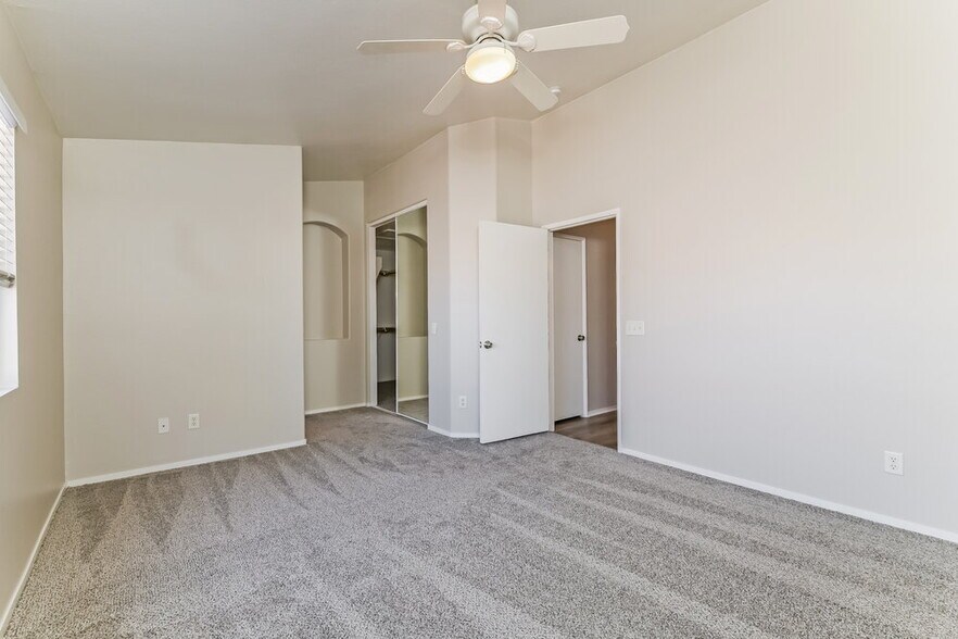 Building Photo - 4738 Zia Ridge St