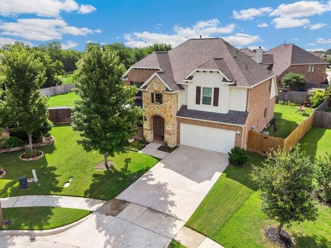 Building Photo - 5601 Fremont Dr