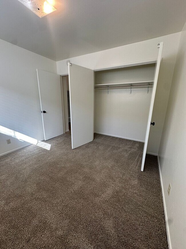 Building Photo - 119-119 W Locust Ave