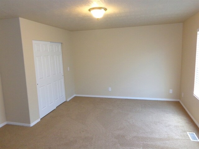 Building Photo - 6153 W Mount Montana Dr