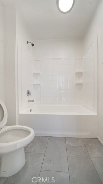 Building Photo - 218 15th St