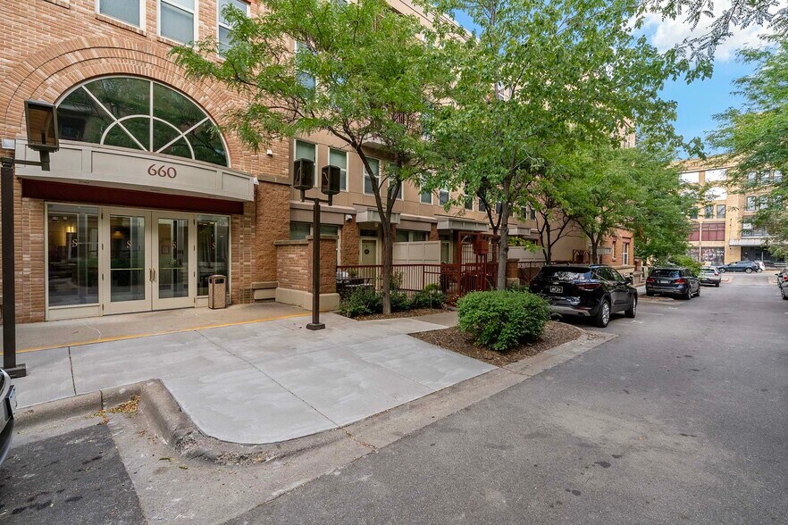Building Photo - 660 N 2nd St