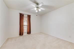Building Photo - 3905 Lynnwood Dr