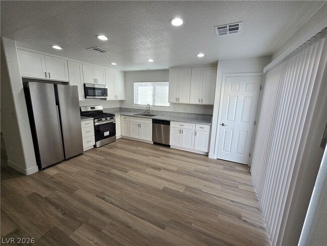 Building Photo - 3334 Palio Ave