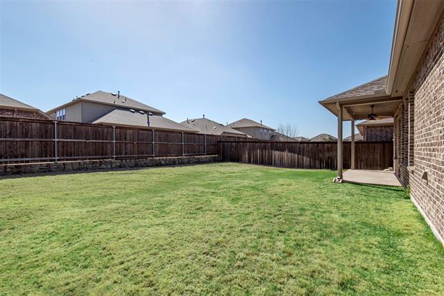 Building Photo - 16604 Central Garden Ln