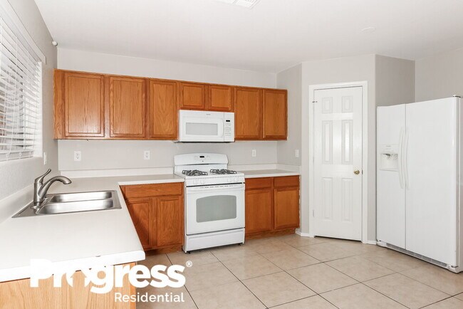 Building Photo - 13181 N Deergrass Dr