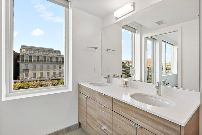 Building Photo - 2000 P St NW