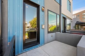 Building Photo - 3809 Franklin St