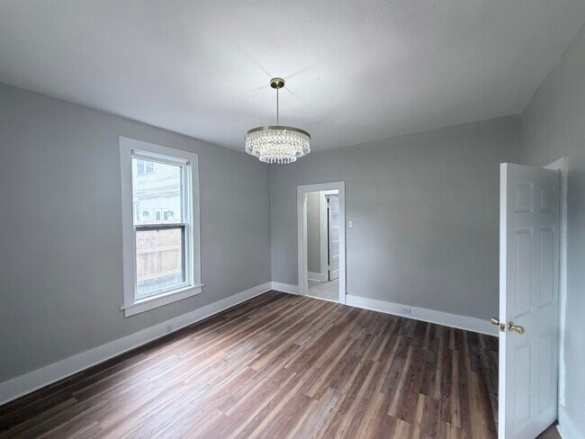 Building Photo - 1258 Agnes Pl