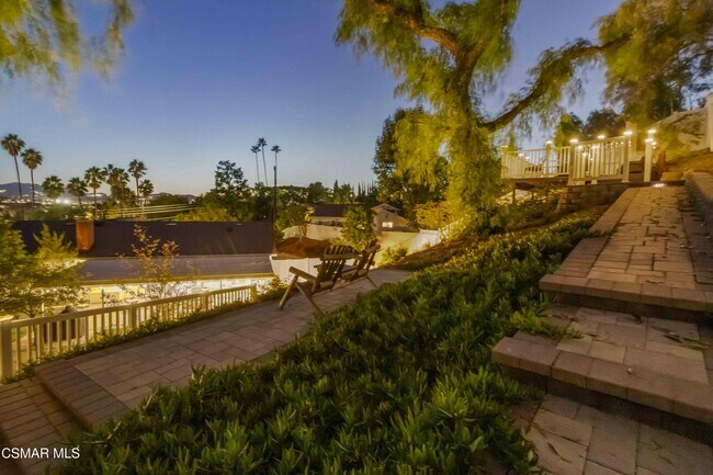 Building Photo - 23353 Balmoral Ln