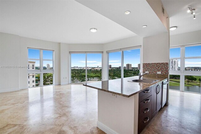 Building Photo - 20000 E Country Club Dr