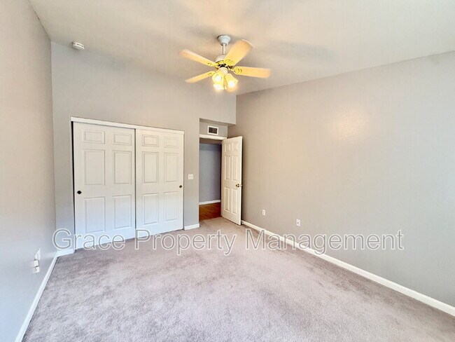 Building Photo - 1146 Opal St