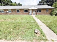 Building Photo - 2725 McCall St