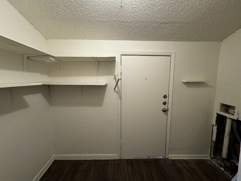 Building Photo - 313 Flournoy Dr