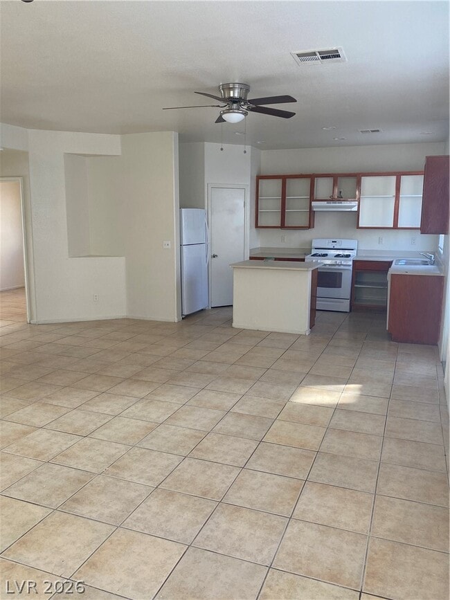 Building Photo - 6655 Majestic Pearl Pl