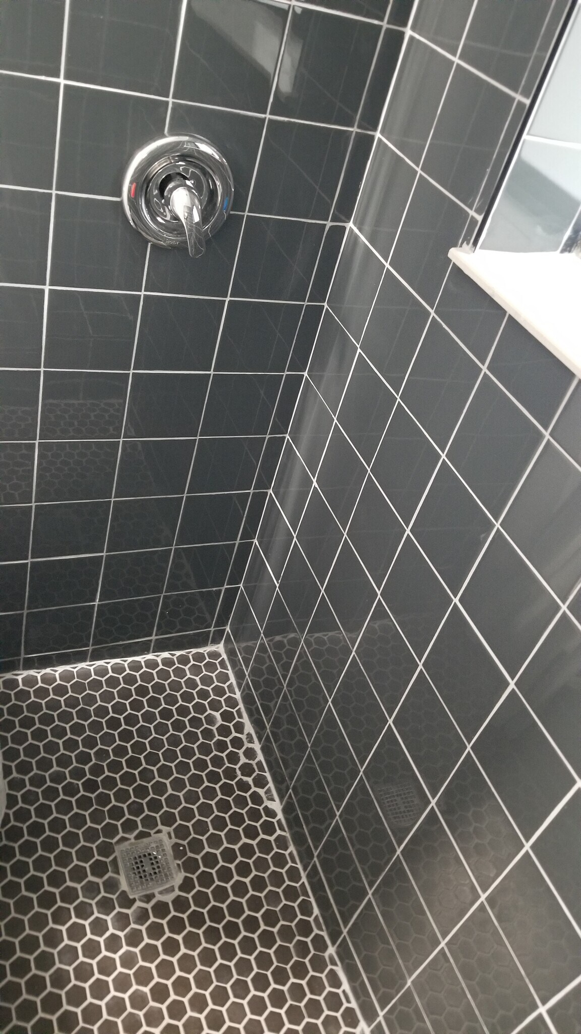 Building Photo - 515 S 20th Ave