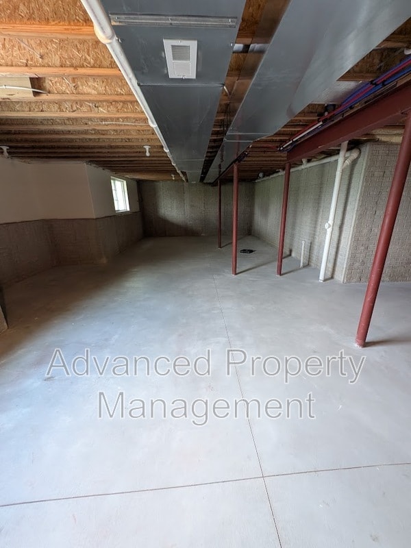 Building Photo - 1520 Foxwood Pass