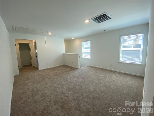 Building Photo - 14057 Lake Home Ln