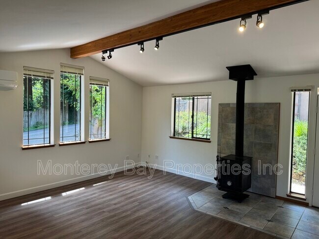 Building Photo - 158 Olive Springs Rd