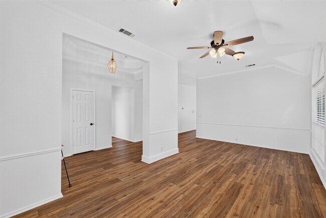 Building Photo - 7008 Jasper Dr