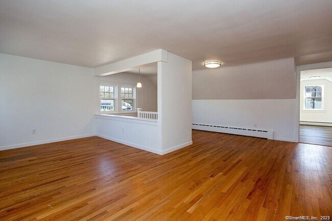 Building Photo - 12 Dunham Rd