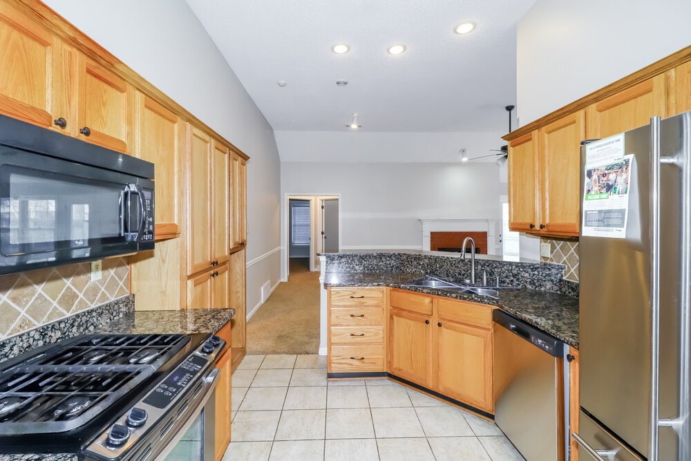 Building Photo - 1562 Appling Wood Cove N