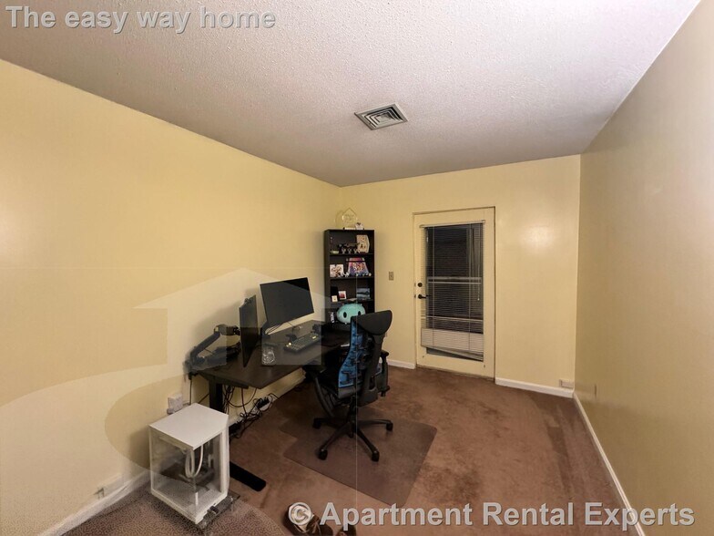 Building Photo - 620 Boston Ave