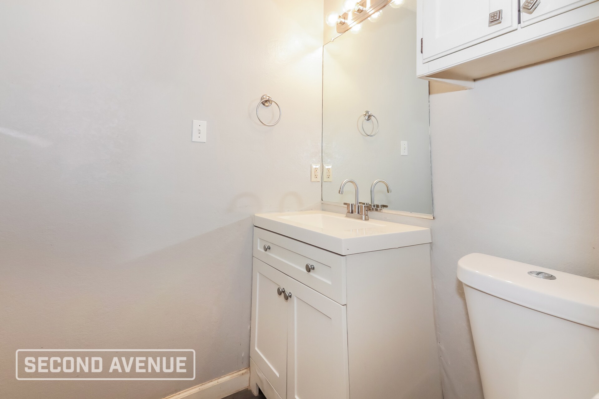 Building Photo - 622 Martingale Trail