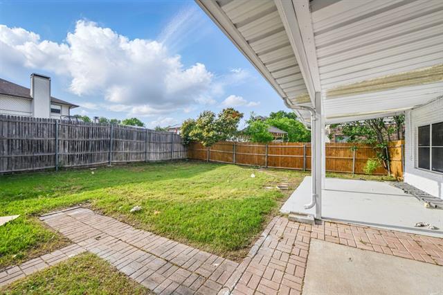 Building Photo - 6833 Lyndale Dr