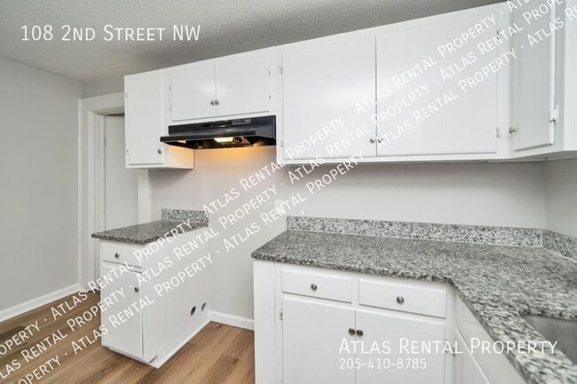 Building Photo - 108 2nd St NW