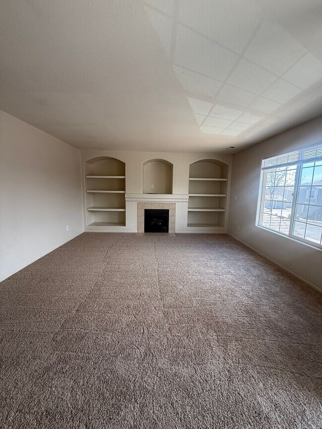 Building Photo - BEAUTIFUL CONDO IN WOLF RANCH!!