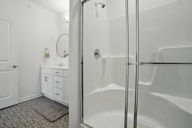 Building Photo - 1728 Vankar Dr