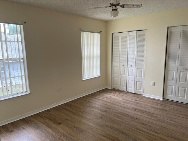 Building Photo - 214 Fernwood St