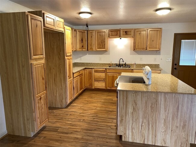 Building Photo - 20696 Trinity Way