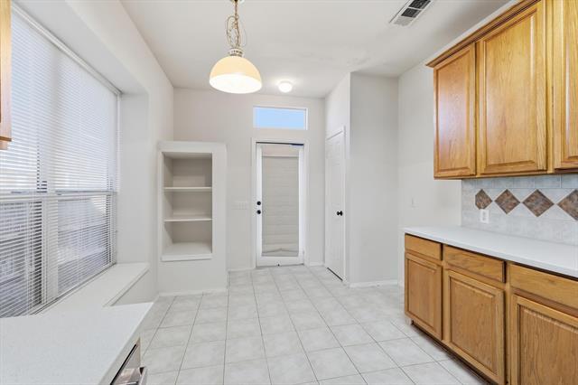 Building Photo - 11186 Still Hollow Dr