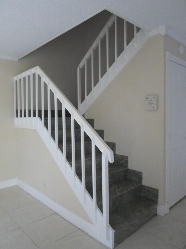 Building Photo - 1674 Forest Lakes Cir