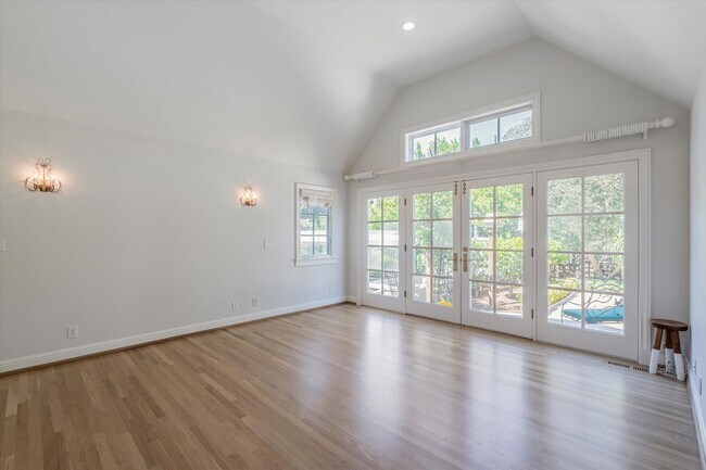 Building Photo - Stunning Los Altos Hills Estate