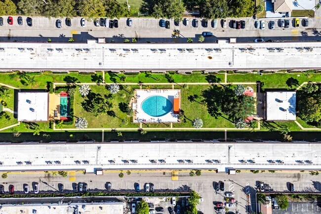 Building Photo - 4500 N Federal Hwy