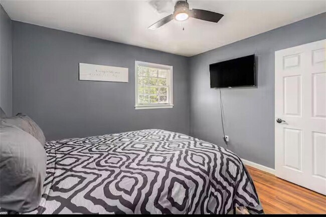 Building Photo - 2958 Holcomb Ct