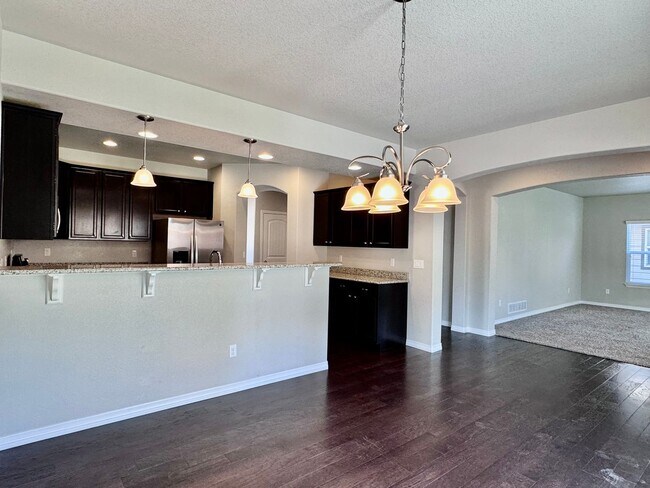 Building Photo - Beautifully Maintained Woodmoor Home Featu...