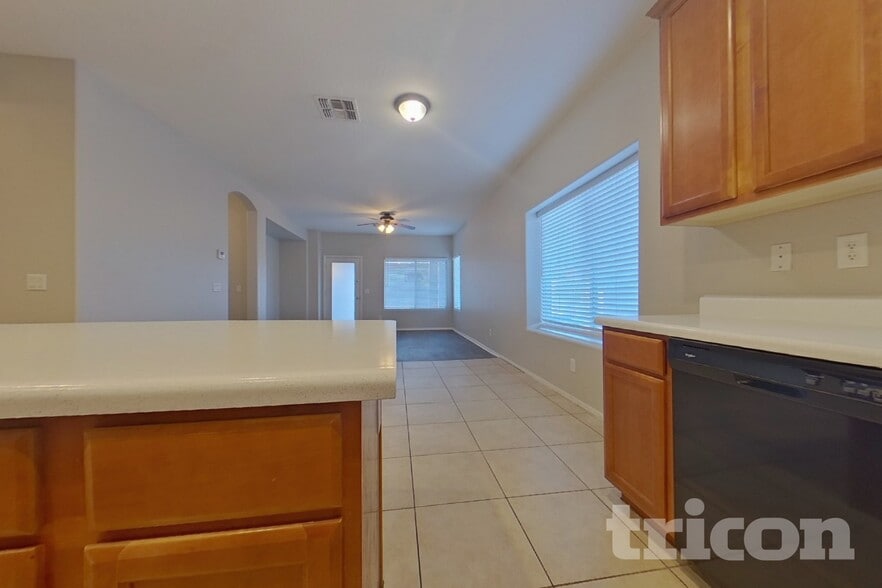 Building Photo - 11717 W Jackson St
