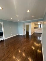 Building Photo - 99 Plain St