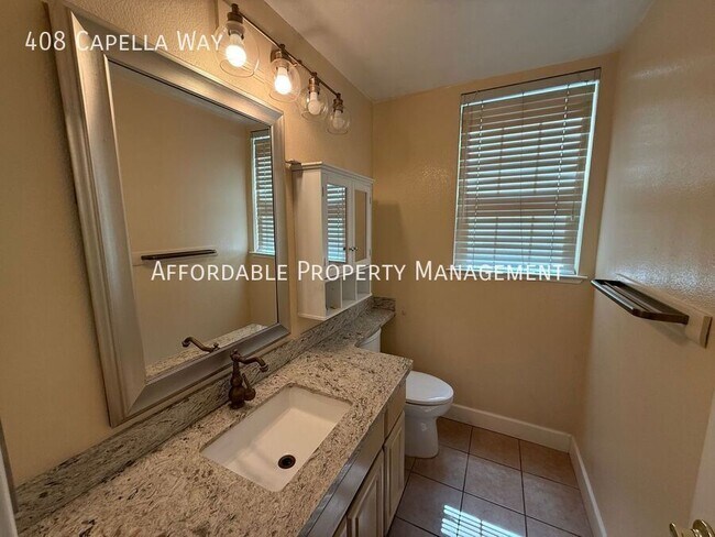 Building Photo - 408 Capella Way