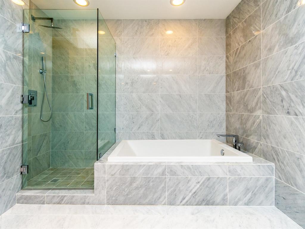 Building Photo - 805 S Miami Ave