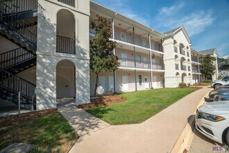 Building Photo - 12386 River Highlands Dr