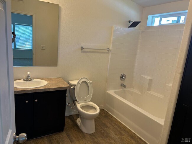 Building Photo - 6297 Pleasants Valley Rd