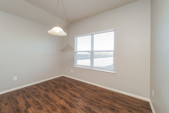 Building Photo - 300 Windmill Ct