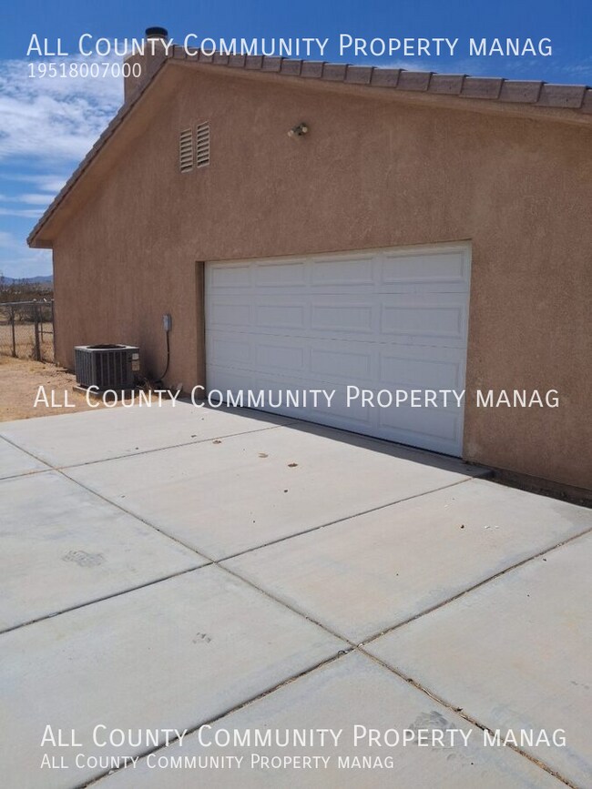Building Photo - 60587 Belfair Dr