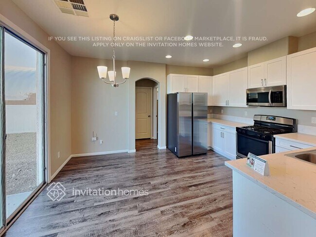 Building Photo - 556 Bayo Canyon Ct